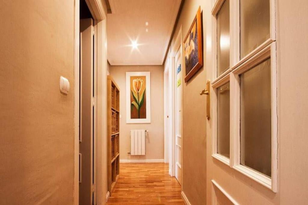 Apartamento + Parking En El Centro De Cartagena Luaran gambar