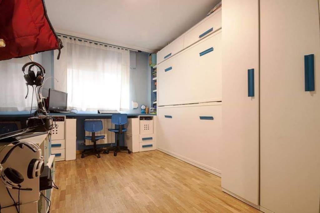 Apartamento + Parking En El Centro De Cartagena Luaran gambar